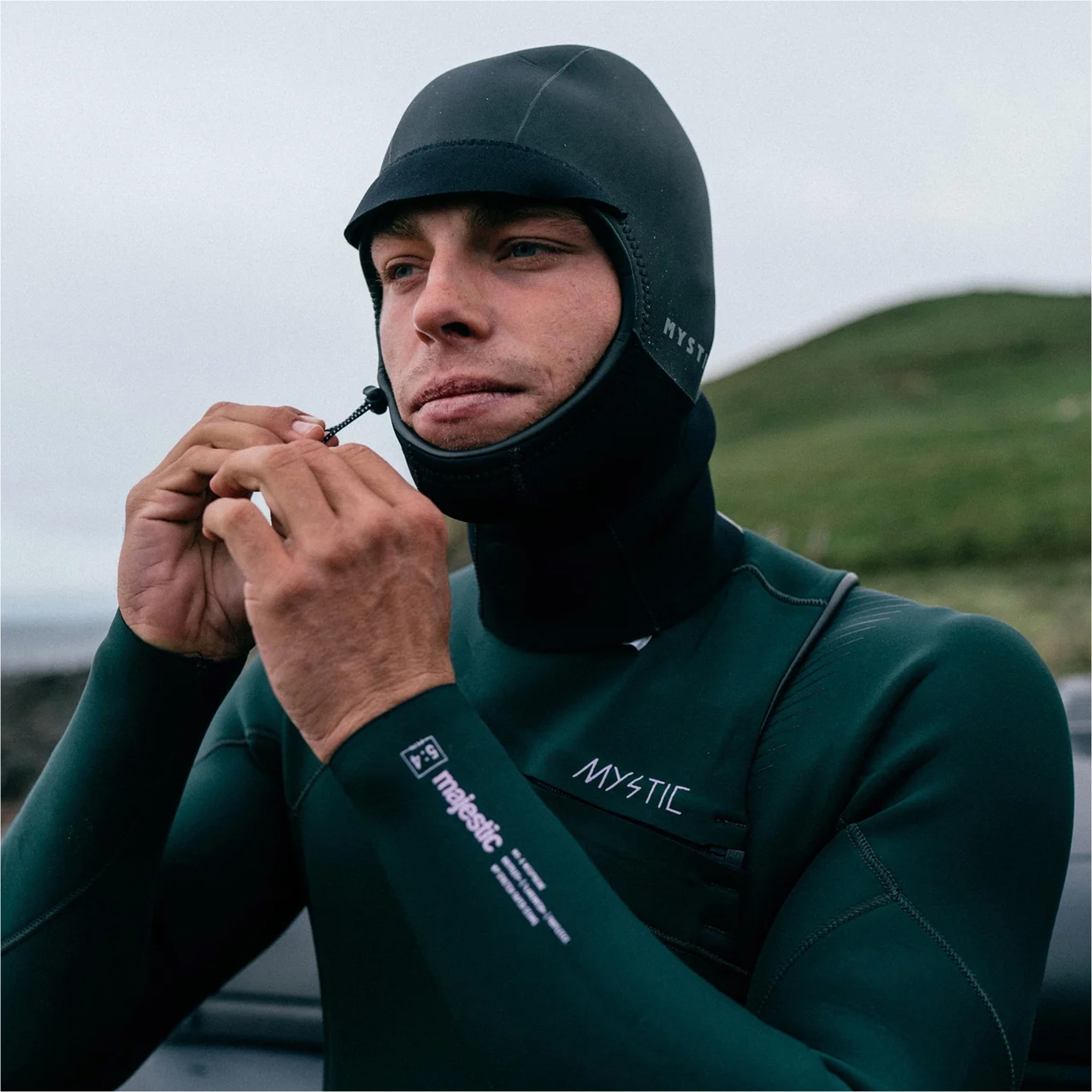 2026 Mystic Roam 3mm Long Wetsuit Hood 35016.230018 - Black